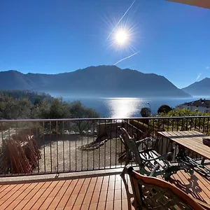 Big With View&two Bedrooms , Sala Comacina Italië