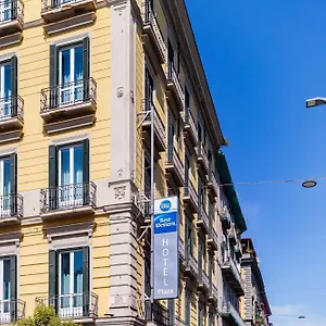 best-western-hotel-plaza-naples.hotels-amalfi.com/